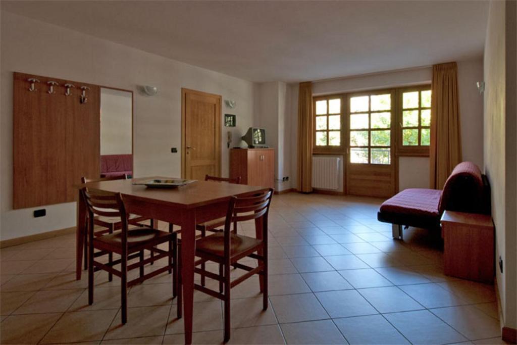Residence Le Orchidee Bormio Habitación foto